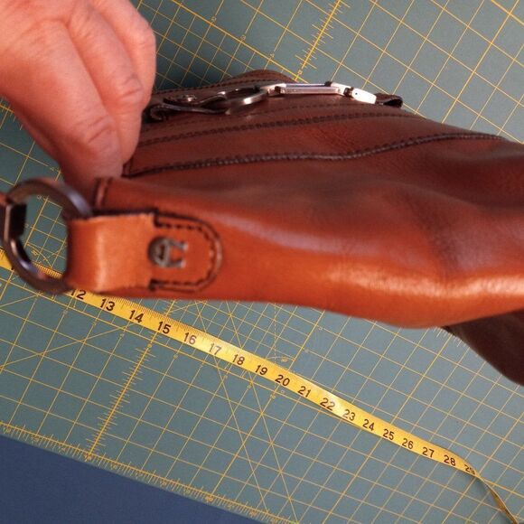 Etienne Aigner Tan Leather Zipper Top Silver tone Metal Shoulder Bag Cottagecore - Picture 7 of 13